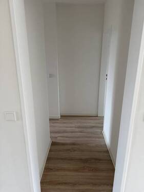 Flur - Etagenwohnung mit 81,50 m&sup2; in Dorsten zur Miete