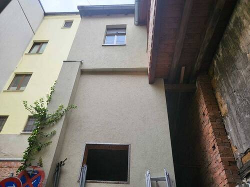 Verbindungsbau - Mehrfamilienhaus, Wohnhaus in Kahla zum Kaufen