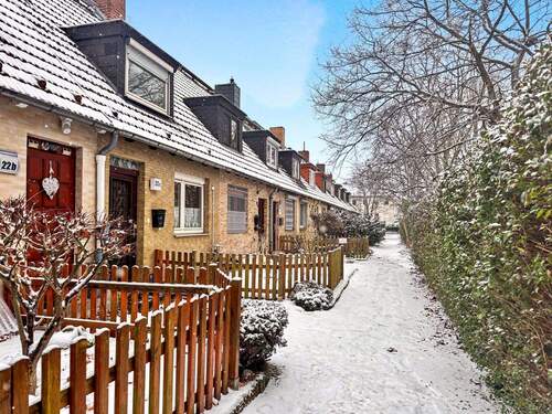 Außenansicht Siedlung - 3 Zimmer Reihenmittelhaus zum Kaufen in Berlin