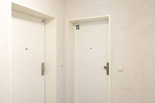 Die breite Eingangstür - 