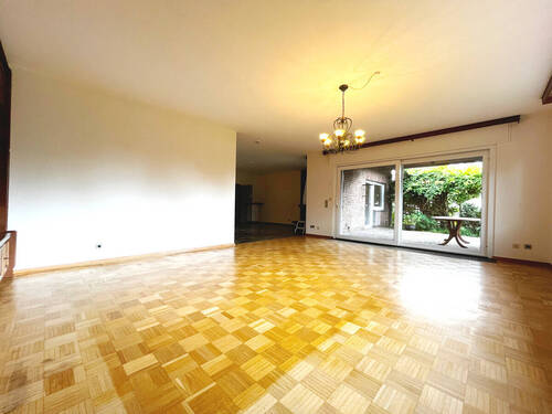 Wohnzimmer - Einfamilienhaus mit 278,00 m&sup2; in Bad Essen zum Kaufen