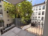 Balkonausblick in den Innenhof - 