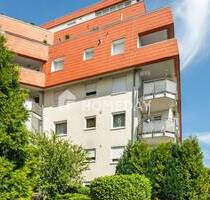 Gut geschnittene Zweizimmerwohnung mit Loggia, Stellplatz und grüner Aussicht - Neckarsulm