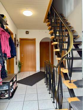 Eingangsbereich (Wohnung) - 