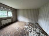 Wohnraum - Sanierungsobjekt in SW-Bergl mit bestehender Zahlungspflicht gegenüber der WEG zu verkaufen!