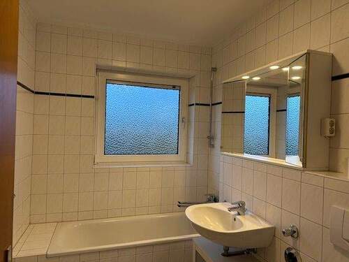 Badezimmer - Etagenwohnung mit 69,90 m² in Flensburg zur Miete