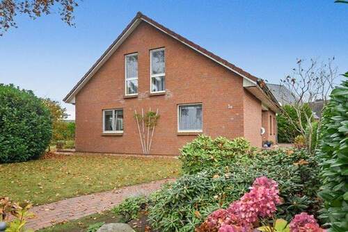 Straßenansicht - Komfortables Einfamilienhaus mit Garten, Garage und zusätzlichem Raumangebot
