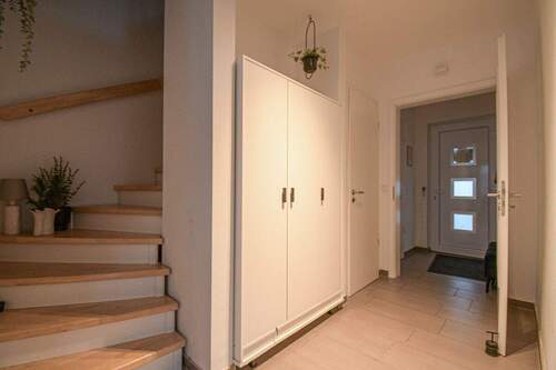 Eingangsbereich - 3 Zimmer Doppelhaushälfte zum Kaufen in Oldenburg