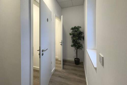 Bürogebäude - Toiletten 1.OG - 