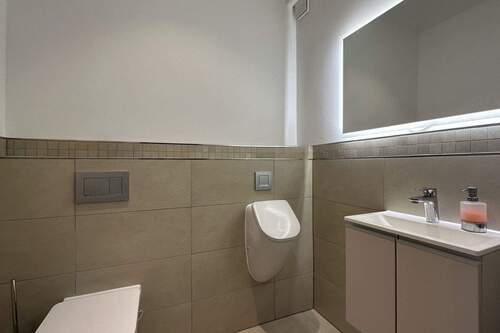 Bürogebäude Toilette 3.OG - 