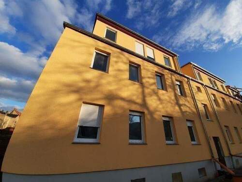 Hausansicht - 2 Zimmer Etagenwohnung zur Miete in Leipzig