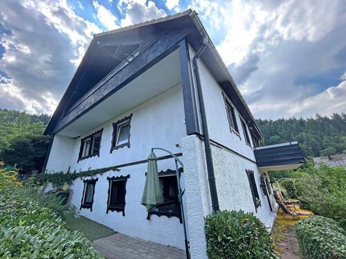 Hausansicht - Charmantes 1-2 Familienhaus in ruhiger Wohnlage