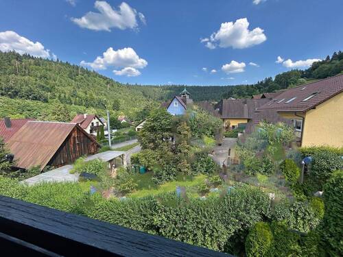 Fernblick in den Schwarzwald - 7 Zimmer Mehrfamilienhaus, Wohnhaus in Unterreichenbach