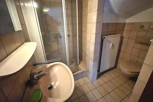 Bad Einliegerwohnung UG - 