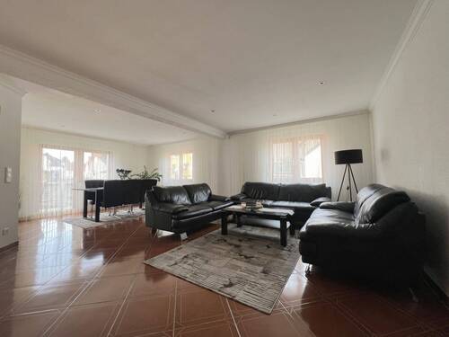 Wohn- Esszimmer EG Ansicht 2 - 7 Zimmer Einfamilienhaus zum Kaufen in Bruchsal