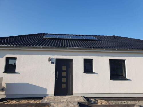 Hausansicht - 4 Zimmer Bungalow zur Miete in Löbnitz