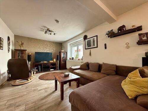 Wohnzimmer Ansicht 2 - 5 Zimmer Einfamilienhaus zum Kaufen in Bretten