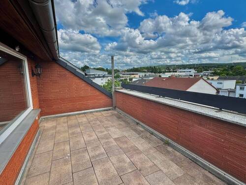 Dachterrasse - Loggia (Südausrichtung) - 2 - Etagenwohnung mit 79,00 m&sup2; in Fuldabrück zum Kaufen