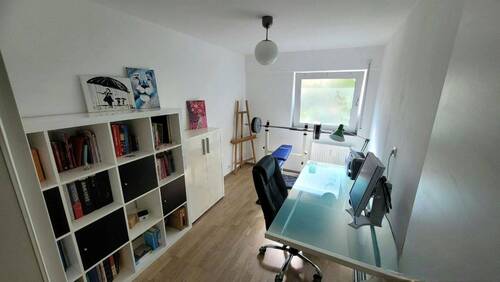 Büro - Etagenwohnung mit 70,00 m² in Stuttgart zum Kaufen