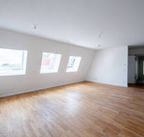 Neubau-Penthouse: Erstbezug mit Aufzug, Loggia, hochwertiger Ausstattung und viel Licht - Berlin Adlershof