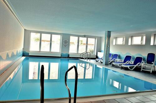 Schwimmbad im Freizeitbereich - 