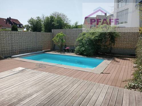 des Eigentümers - Zuhause ankommen in Singen-Beuren! Doppelhaushälfte mit Pool - hier kann der Sommer kommen!