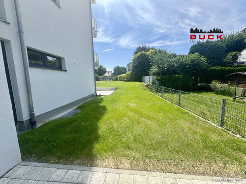 Garten hinterm Haus - 