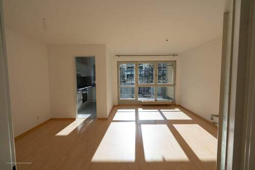 Wohnzimmer1 - Etagenwohnung mit 49,40 m&sup2; in Unterhaching zur Miete