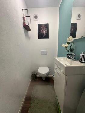 Gästetoilette im Erdgeschoss - 