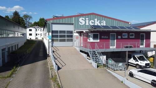 Frontansicht Gewerbehalle - Halle zum Kaufen in Ravensburg