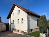 Hausansicht - PROVISIONSFREI - Hochwertiges EFH mit großem Carport Fußbodenheizung über 3 Etagen