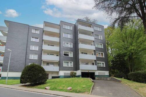 Außenansicht - Charmante 2-Zimmer-Wohnung inkl. Tiefgaragenstellplatz in Lützenkirchen- November 2025 bezugsfrei