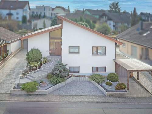 Hausansicht Straßenseite - 