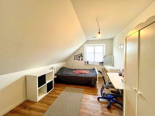 Kinderzimmer Dachgeschoss - 