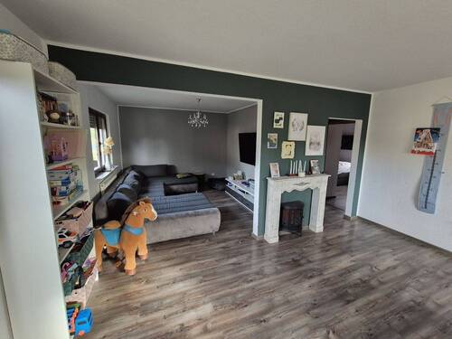 10. Wohn- und Essbereich - 