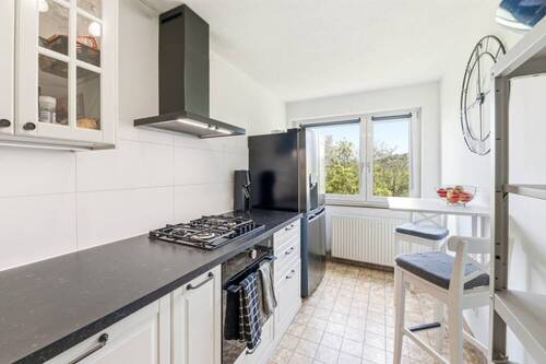 Küche mit Einbauküche - Ansicht 2 - 