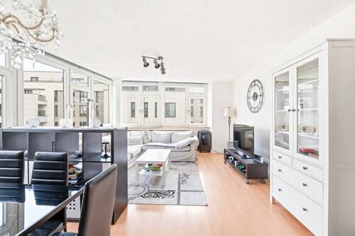 Wohn_Essbereich - Ansicht 2 - 3 Zimmer Etagenwohnung in Stuttgart