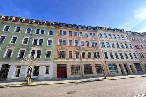 Hausansicht Vorderhaus - 3 Zimmer Etagenwohnung zum Kaufen in Dresden