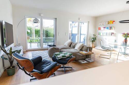 Geräumiges Wohnzimmer - 5 Zimmer Doppelhaushälfte in Korschenbroich