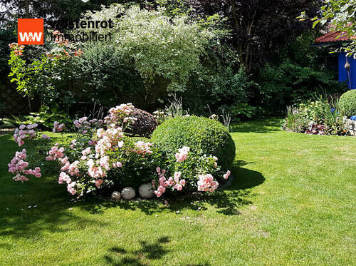 Garten mit Rundbeet - 