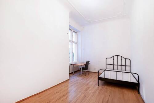 Zimmer 1 - 