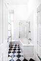 Bad mit Wanne - 