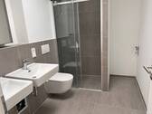 Duschbad mit Waschmaschinenstellplatz - 