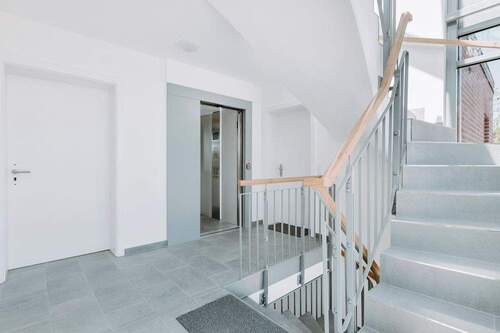 Treppenhaus - Etagenwohnung mit 81,00 m&sup2; in Lüneburg zum Kaufen