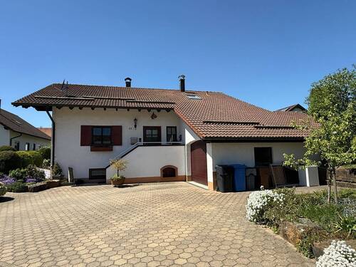 Außenansicht - 7 Zimmer Einfamilienhaus zum Kaufen in Schömberg