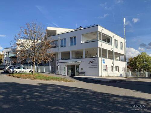 Frontansicht - 3 12 Zimmer-Dachgeschoss-Wohnung mit toller Aussicht (barrierearm)