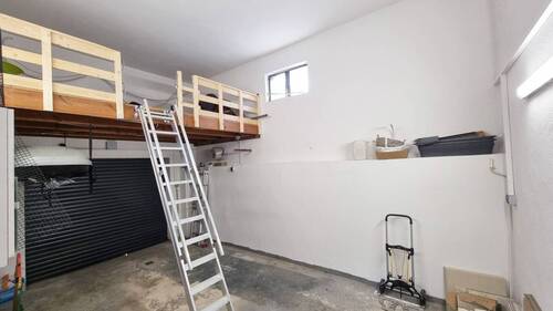 Garage - 