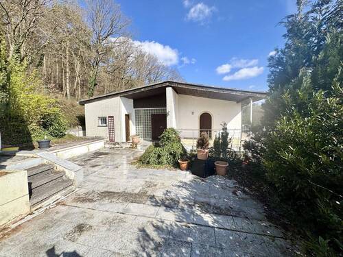 Terrasse - Einfamilienhaus mit 186,80 m&sup2; in Kaiserslautern zum Kaufen