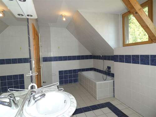TG-Wannenbadezimmer OG - 