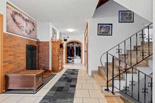 Treppenhaus + Diele - 